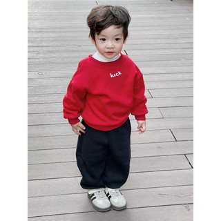 Áo nỉ cho bé Batala Kids, Áo SWEATER nỉ bông cho bé trai bé gái ĐỎ/ĐEN chữ LUCK thu đông 2024