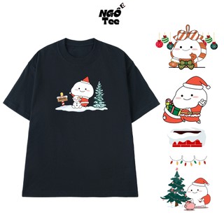 Áo Thun Giáng Sinh NGỐ TEE Sticker Quby Dễ Thương, Áo Thun Cổ Tròn Form Unisex Thoáng Mát Rộng Rãi