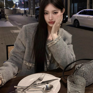 Áo Khoác Nữ Chất Liệu Len Dạ 4 Túi Áo Viền Bling Cao Cấp Màu Xám