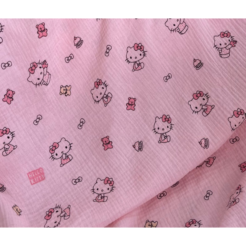 kitty hồng