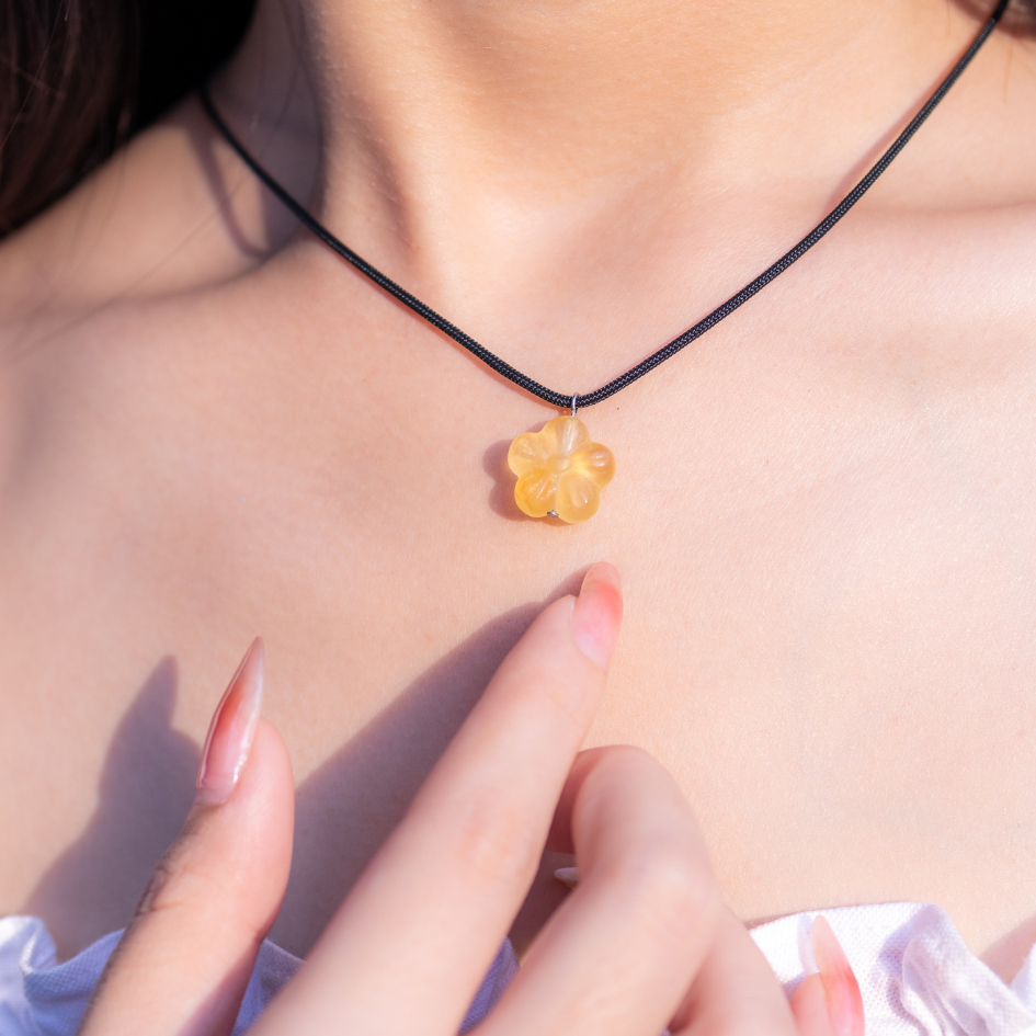 Dây Chuyền Vải Thái Liugems Sweet Floral Bông Hoa Đá Fluorite Tự Nhiên Nhiều Màu Sắc Dễ Thương DVT03