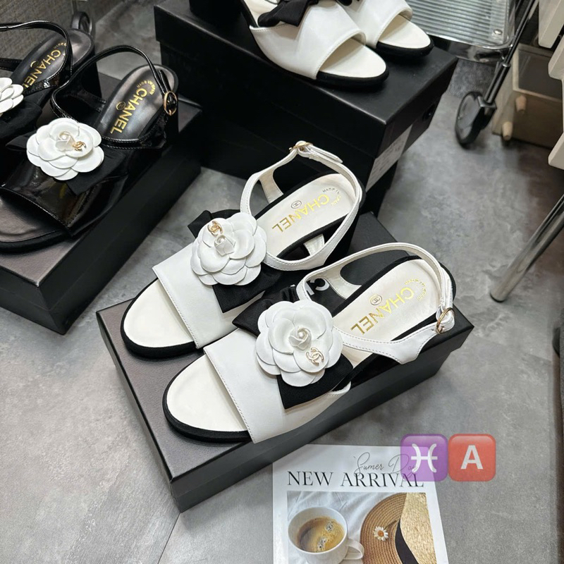 Sandal hoa trà