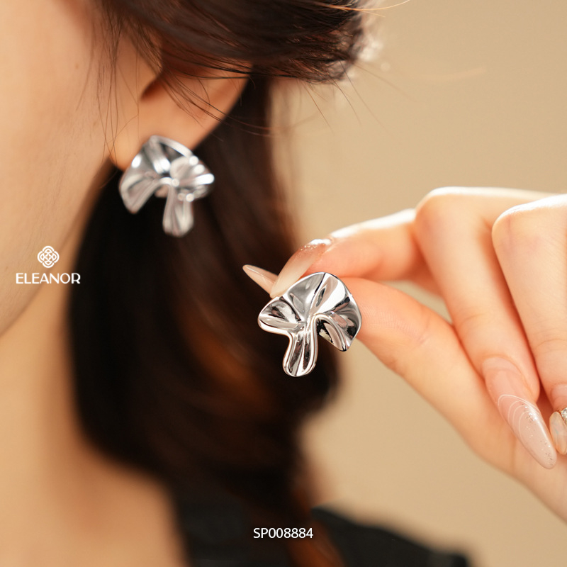 Bông tai nữ chuôi bạc 925 Eleanor Accessories họa tiết uốn lượn phụ kiện trang sức khuyên tai 8884