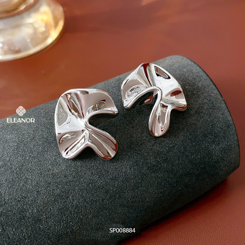 Bông tai nữ chuôi bạc 925 Eleanor Accessories họa tiết uốn lượn phụ kiện trang sức khuyên tai 8884