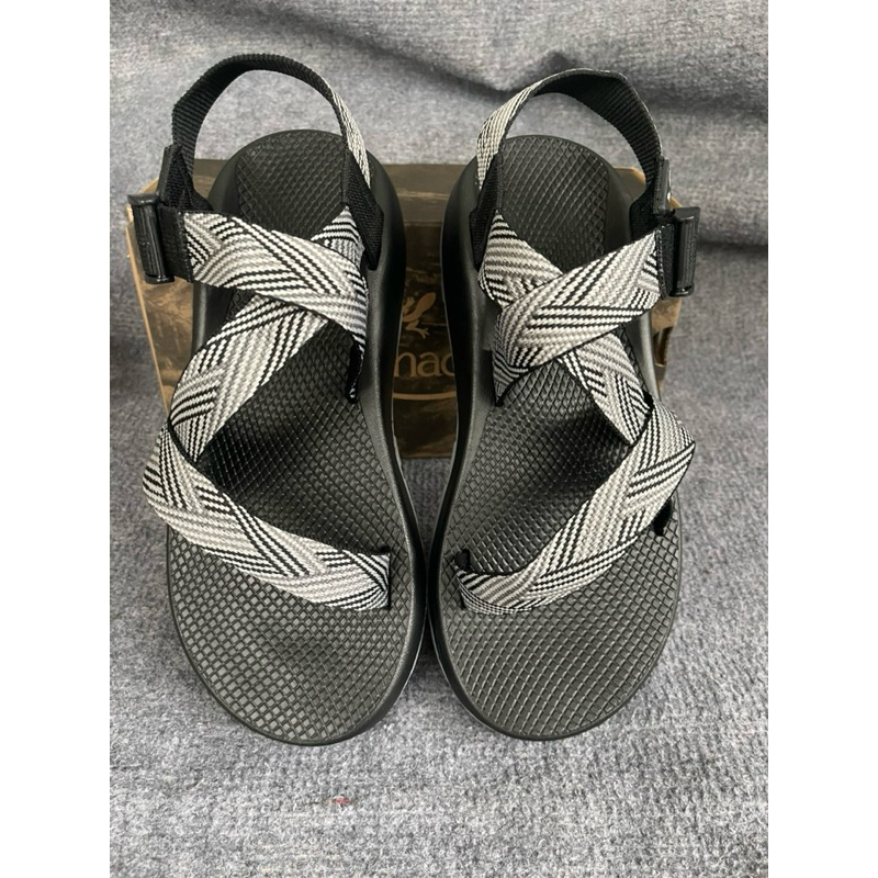 Sandal chaco đế ghi xám chỉ trắng