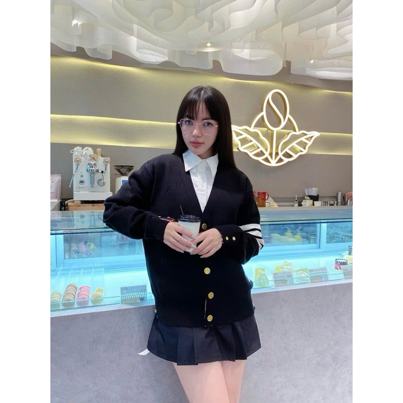 ⚡️[Hight Quality] Ba Màu Áo Cardigan 1hom B1 Gold 4 Bar Stripe Sweater - Điểm Nhấn 4 Vạch Trắng Phối Cúc Vàng Cao Cấp