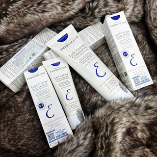 Kem Dưỡng Ẩm Phục Hồi Da Embryolisse Lait Crème Concentré