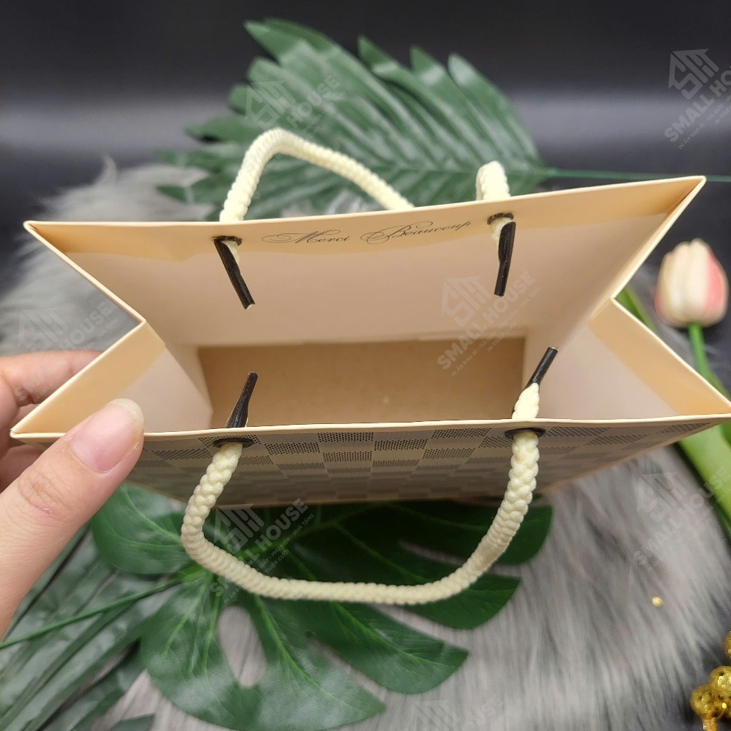 5 cái - Túi giấy Caro Mỹ phẩm đựng nước hoa phụ kiện đồ lót quà tặng thời trang