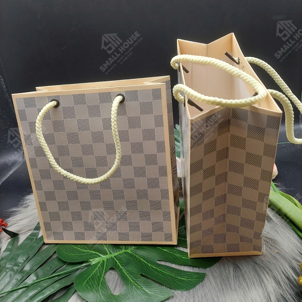 5 cái - Túi giấy Caro Mỹ phẩm đựng nước hoa phụ kiện đồ lót quà tặng thời trang