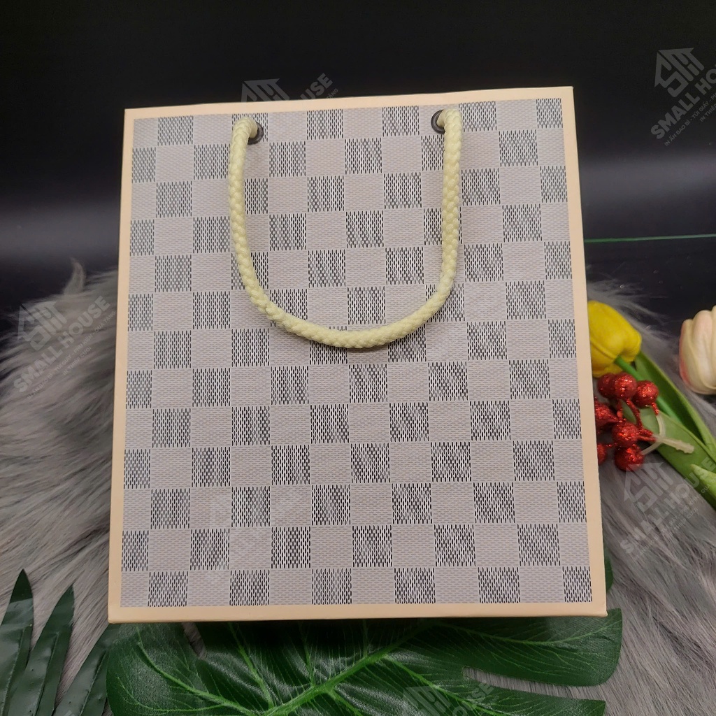 5 cái - Túi giấy Caro Mỹ phẩm đựng nước hoa phụ kiện đồ lót quà tặng thời trang