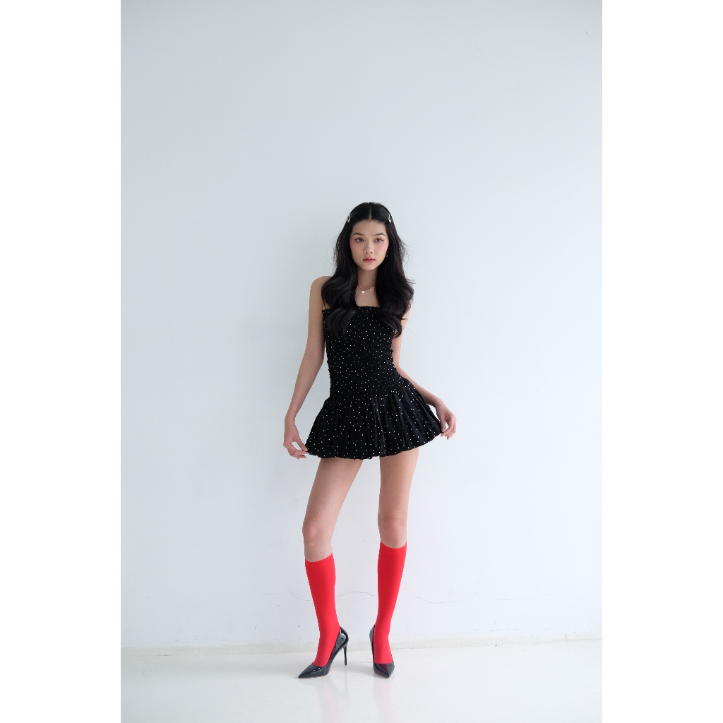 SUNDAY - GALAXY SHORT DRESS - Đầm Linen Ống Ngắn, Tùng Bí, Hoạ Tiết Chấm Bi.