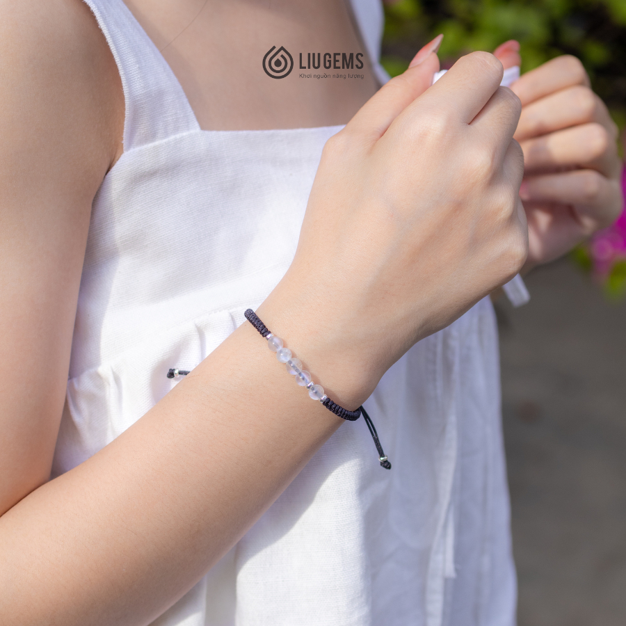 Vòng Tay Chỉ Đen 5 Hạt Đá Phong Thuỷ Liugems Nam Nữ Mang Năng Lượng May Mắn, Sự Tự Tin, Lạc Quan CD05