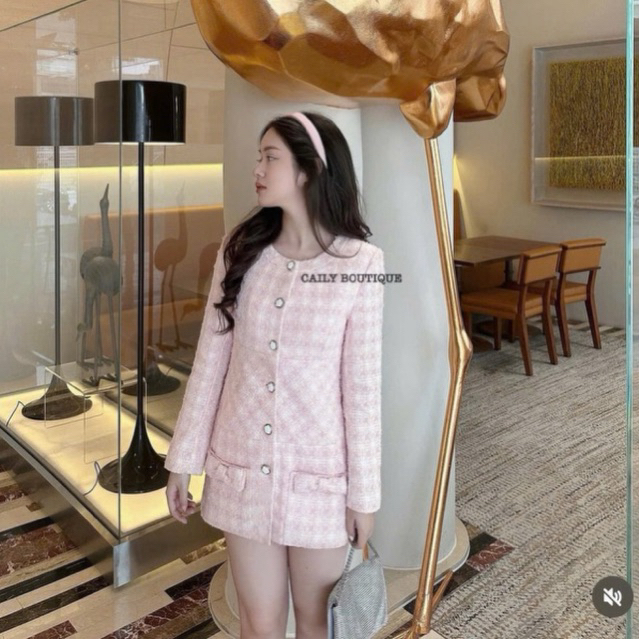 MIU.STUDIO •“Jolia dress” Váy dạ nữ dài tay đính khuy ngọc cao cấp, Áo dạ tweed có đệm vai phối túi đính nơ tiểu thư
