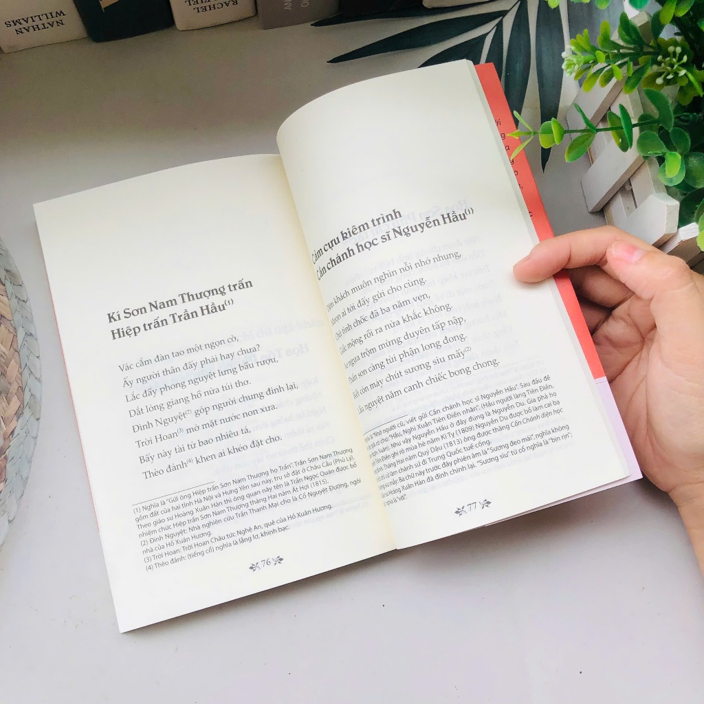 Ảnh Sách - Thơ Hồ Xuân Hương - Tủ sách văn học trong nhà trường 3