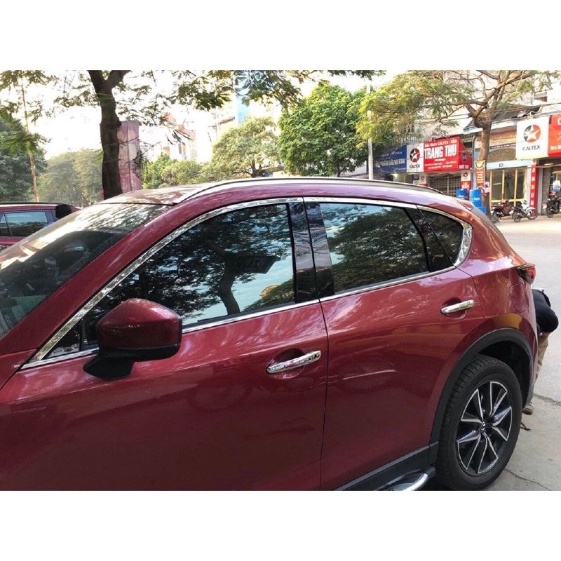 Viền cong kính xe Mazda Cx5 2018-2025 chất liệu inox 304 hàng cao cấp loại I tăng thẩm mỹ xe