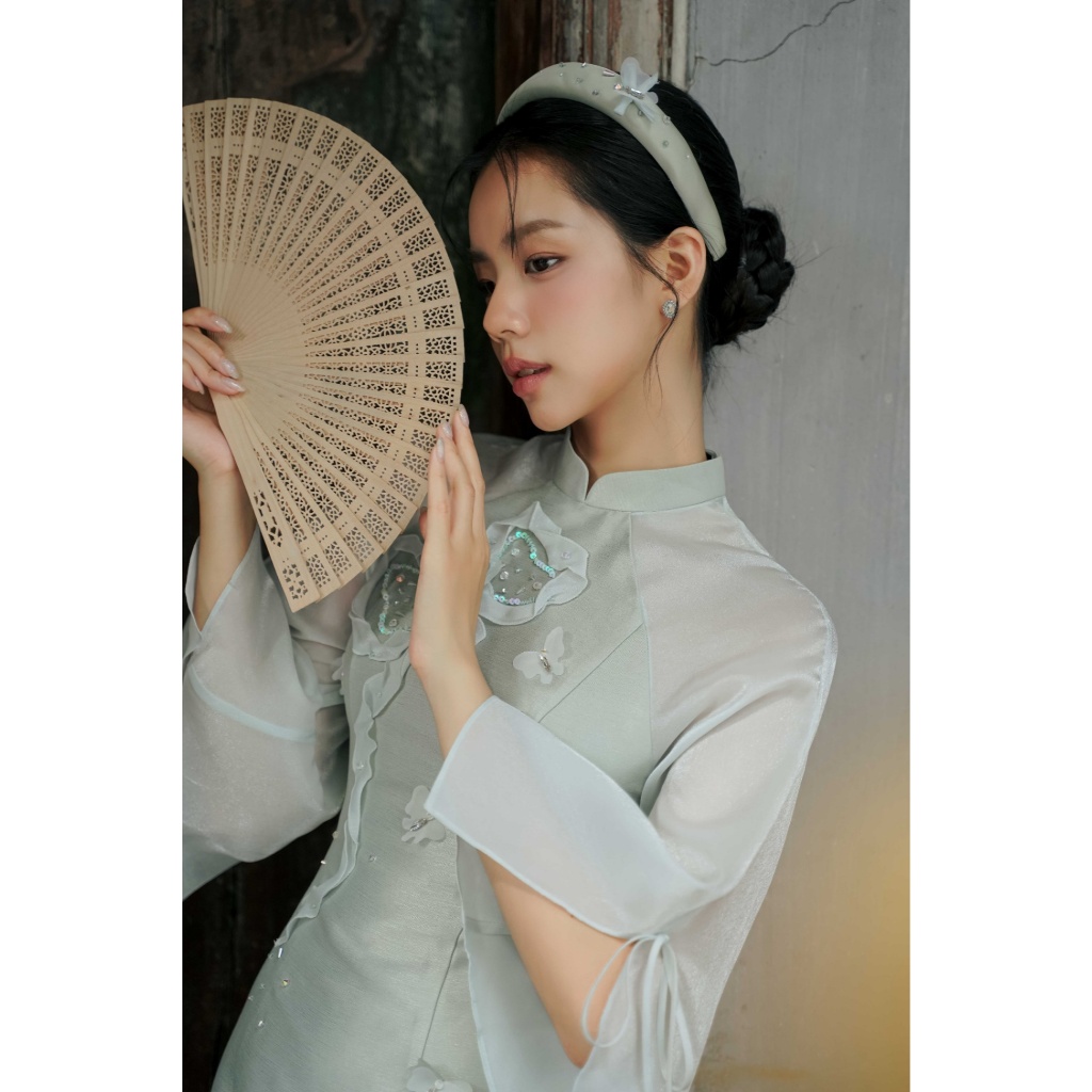 Áo dài Mị Sắc - Áo dài cổ tàu đính nơ, tay xẻ nơ 2M03.2410TF, áo dài cách tân thiết kế bởi JM Dress Design