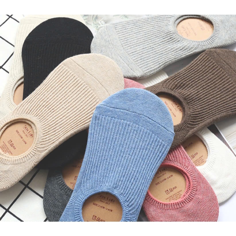 Vớ cotton Nữ trắng đen đơn giản kiểu truyền thống.