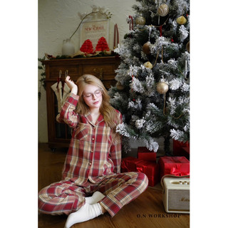 𝗛𝗮̀𝗻𝗴 𝗰𝗵𝗶́𝗻𝗵 𝗵𝗮̃𝗻𝗴 Set đồ ngủ pyjama thô dạ lót bông style Giáng Sinh form rộng- O.N WORKSHOP