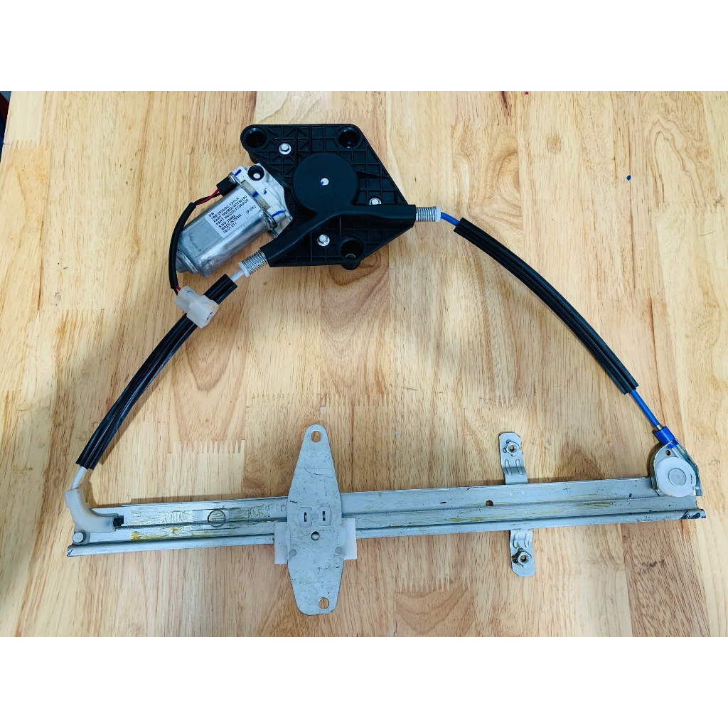 Compa lên kính xe Tata 1,2T | Shopee Việt Nam