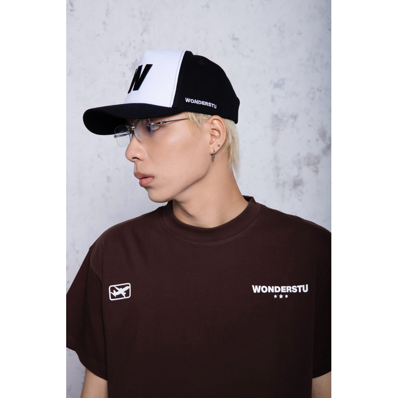 NÓN "TRUCKER HAT" W LOGO WONDERSTU