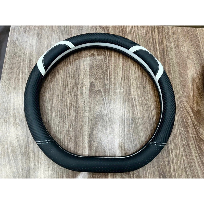 Bọc Vô Lăng Xe Điện Vinfast VF3 -VF6-VF7 dáng dcut thể thao tạo cảm giác nổi bật nội thất xe