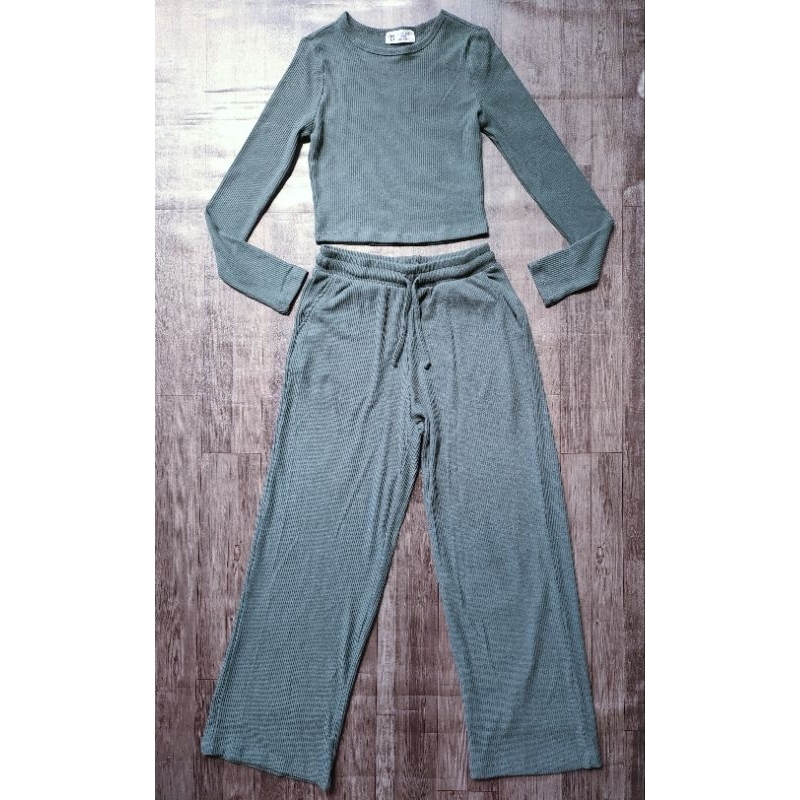 (Sale) Bộ thun tăm mặc nhà tay dài quần suông DoubleT*