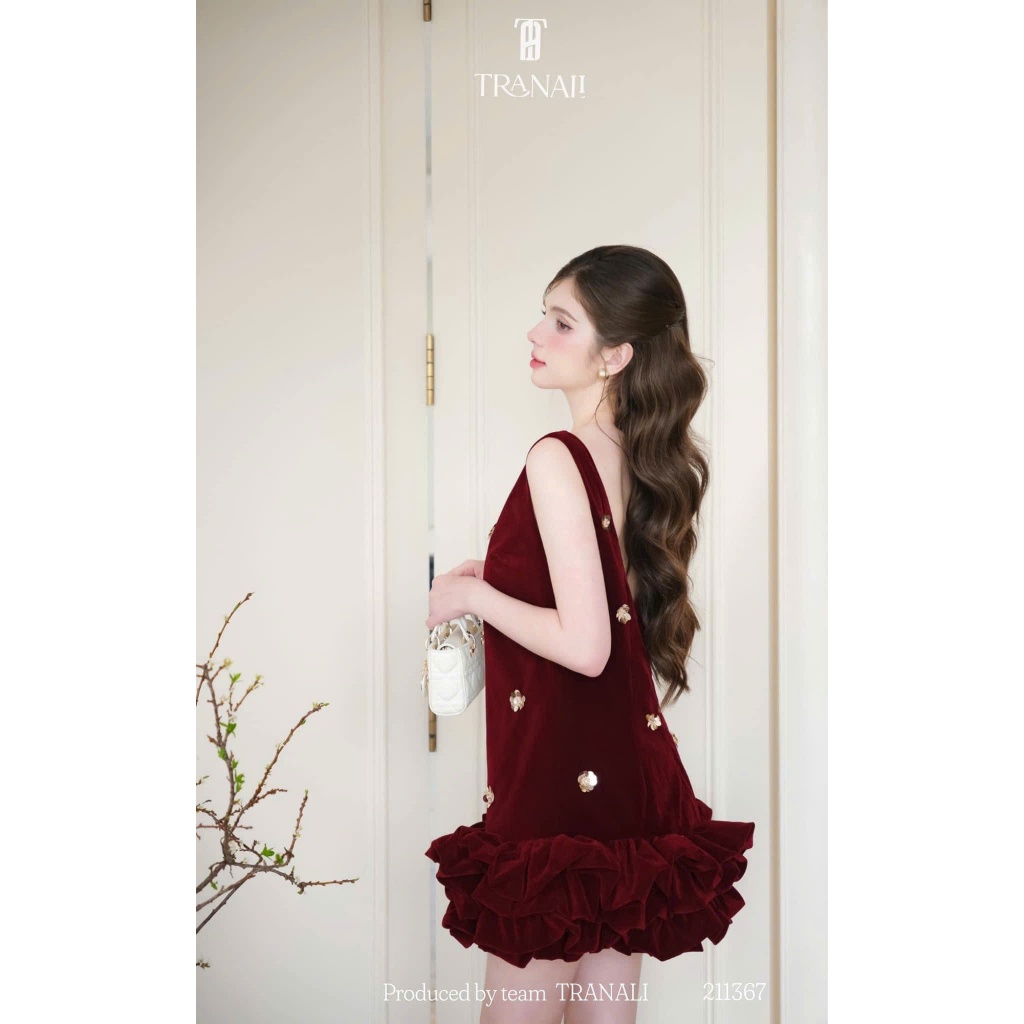 Đầm váy nữ sát nách đính đá phối chân váy bồng xoè,  đầm váy nữ cổ thuyền from suông phối váy ngắn bồng sang chảnh