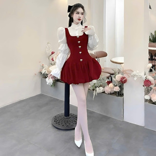 Set Yếm Nhung Xoè Dáng Bí Phối Sơ Mi Bồng Chun Tay Tặng Kèm Ghim Đá Có Quần Trong