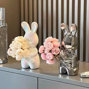 Thỏ Cầm Hoa Gốm Sứ Tráng Gương Cực Đẹp