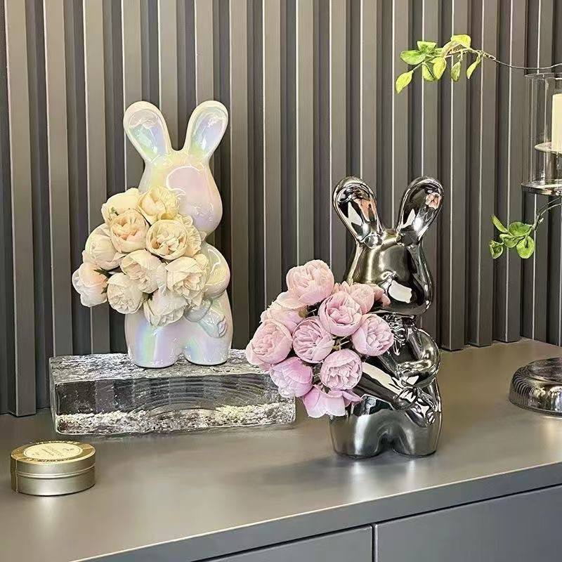 Thỏ Cầm Hoa Gốm Sứ Tráng Gương Cực Đẹp