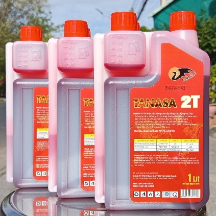 Nhớt 2 Thì ít khói TANASA 1L, nhớt màu đỏ, bình 2 nắp, tỉ lệ pha xăng thấp 1:50 - giúp động cơ 2T khởi động dễ dàng