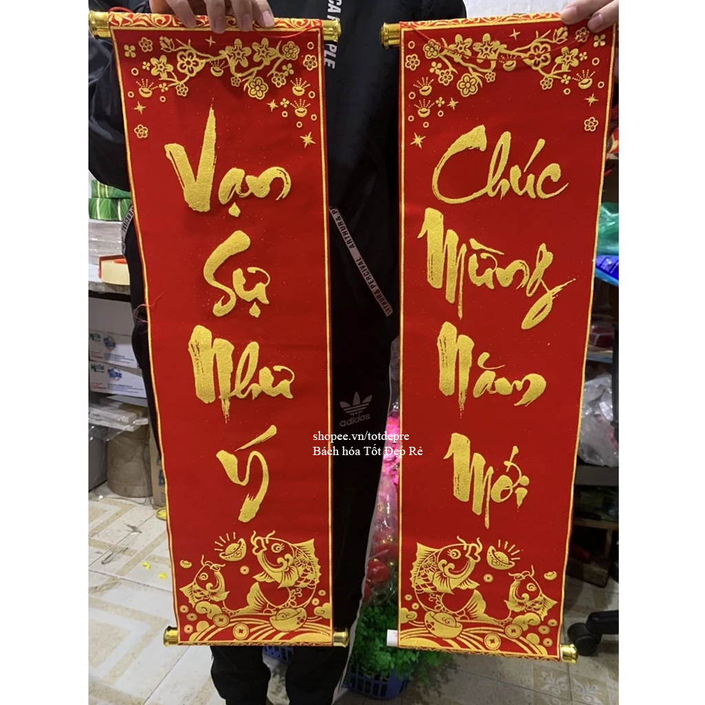 Cặp Câu đối Tết đỏ bằng vải ý nghĩa chúc mừng năm mới