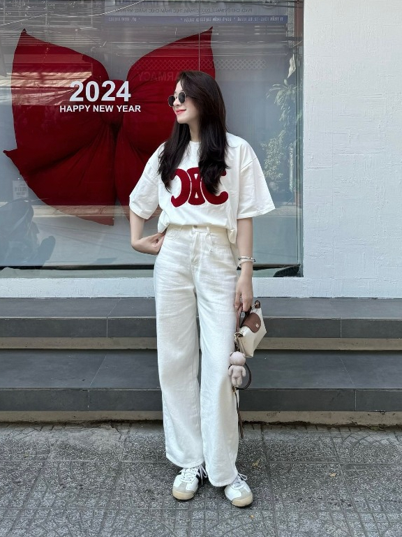 Ảnh Quần jeans nữ trắng trơn ống suông tôn dáng Emix 3
