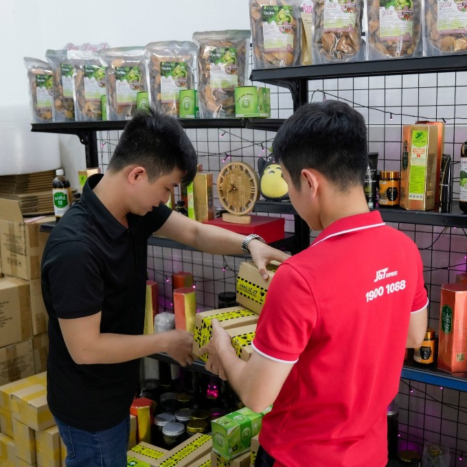 Qủa nhàu tươi ngâm cốt gạo 24 tháng, bình thủy tinh 1 lít