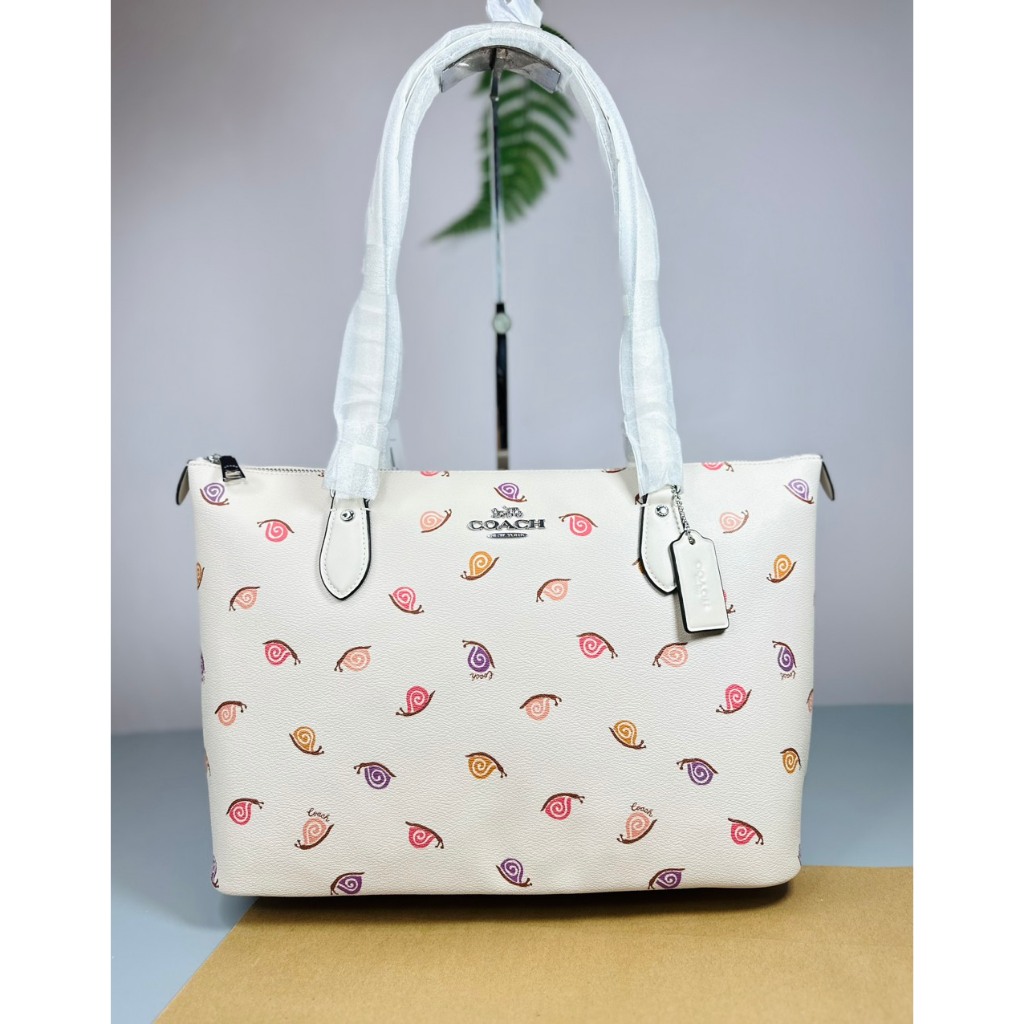 Túi Tote Chính Hãng Coach Gallery Tote Bag With Snail Print CV268 Màu ...