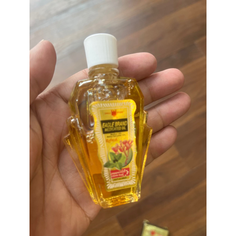 DẦU GIÓ VÀNG MỸ EAGLE BRAND MEDICATED OIL 24ML