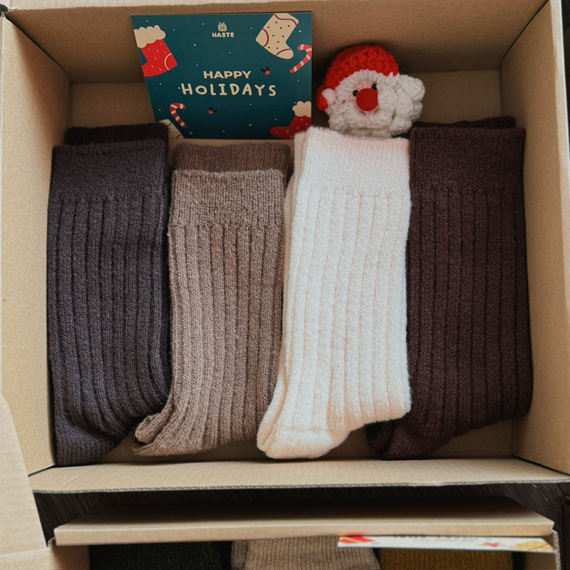 [KÈM hộp+thiệp] Set Combo Vớ Và Móc Khoá Cổ Cao Giáng Sinh Noel Hoạ Tiết Thổ Cẩm Chất Co Giãn Tặng Bạn Bè Người Thân