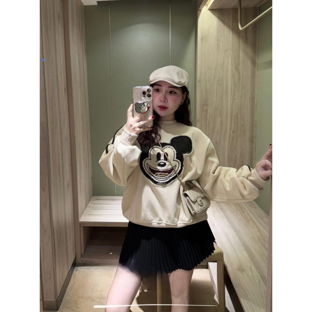 áo nỉ nữ , áo thu đông nữ dài tay cổ tròn thêu hình mikey nhiều màu chất vải mền mại Donna hcom3678