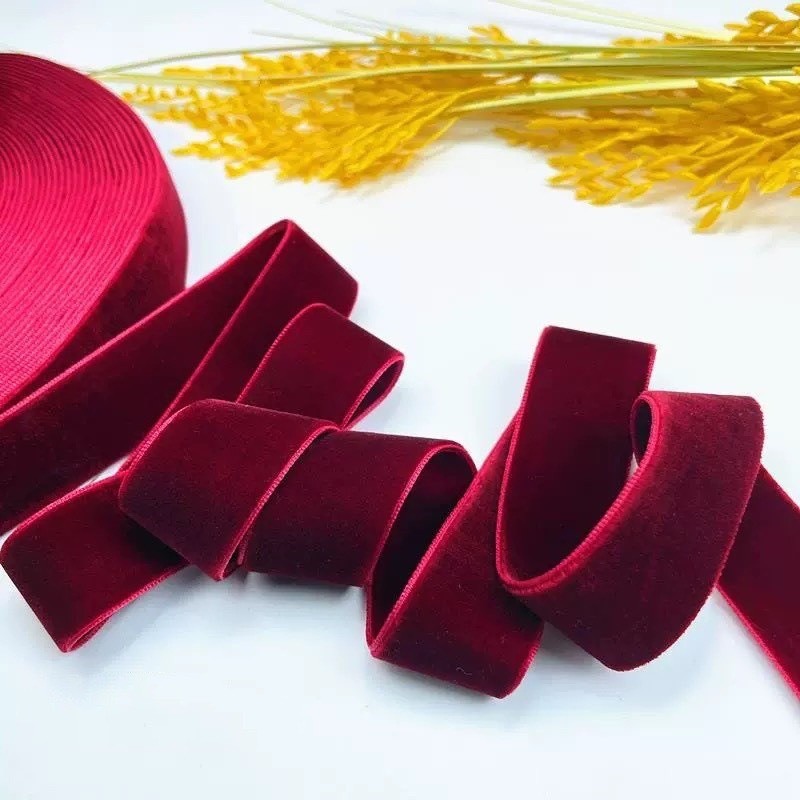1 met Ruy băng vải nhung làm nơ decor sang trọng