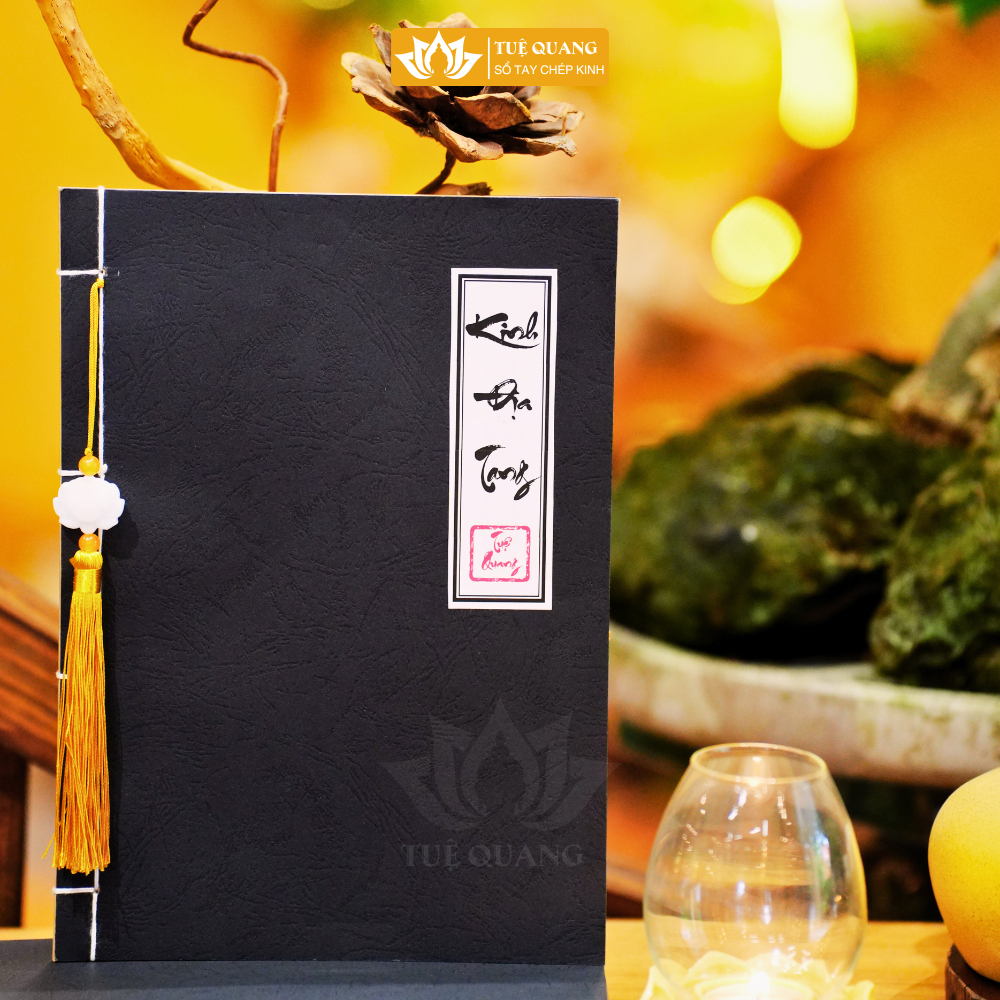 Sách - Sổ tay Chép Kinh Địa Tạng In Mờ Giấy Cổ Cao Cấp A4, Thành Kính, Vở Cỡ Chữ Lớn