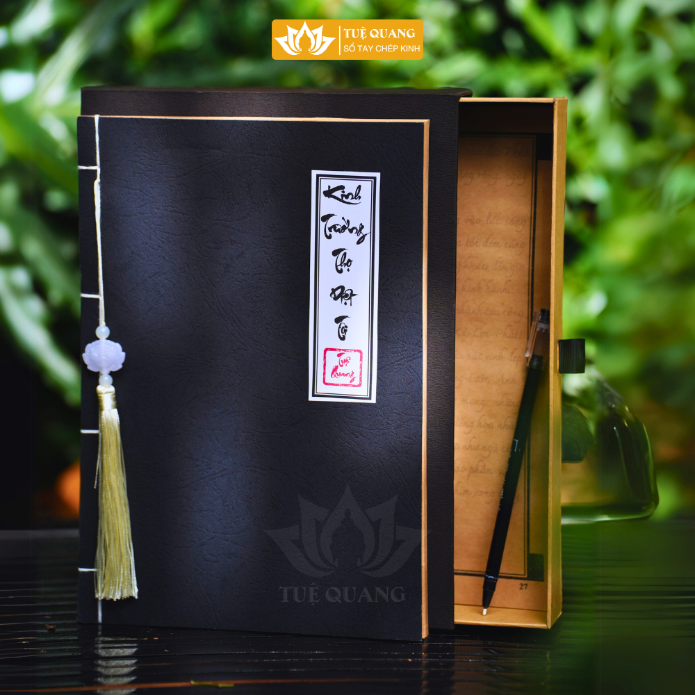 Sách - Sổ tay Chép Kinh Trường Thọ Diệt Tội In Mờ Giấy Cổ Cao Cấp A4, Thành Kính, Vở Cỡ Chữ Lớn