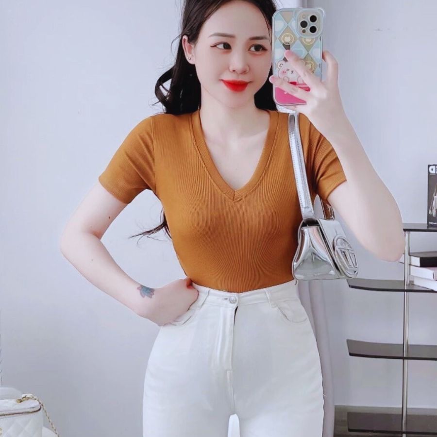 Áo Thun Nữ Cổ Tim Bigsize 45-85kg ESHOP - Áo Phông Nữ Tay Ngắn Cổ V Form Ôm Chất Thun Tăm MS016