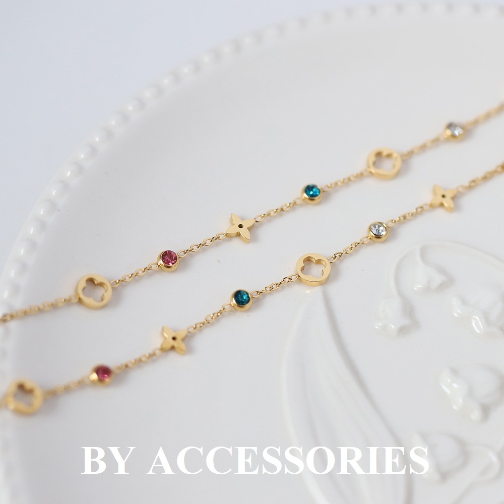 Lắc tay nữ titan hoa lá phối đá tròn nhiều màu sắc mạ vàng 18K xinh xắn không gỉ WB2422