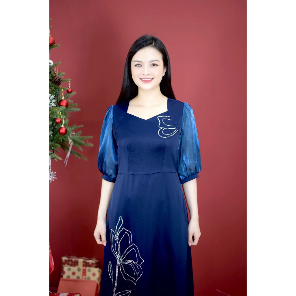 Ảnh Đầm xòe trung niên cho mẹ - Cổ vuông tim đính đá tay lỡ - Màu Xanh đen - TTV1810 3