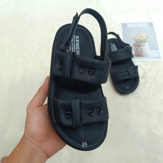Giày Sandal nữ IGU hai quai lỗ cao 3cm mút mềm êm chân phong cách Hàn Quốc