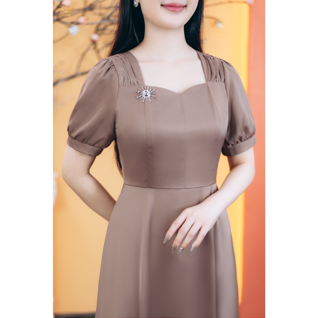 Ảnh Đầm xòe trung niên cho mẹ - Cổ vuông tim nhúng tay ngắn - Nâu cafe - TTV1773# 2