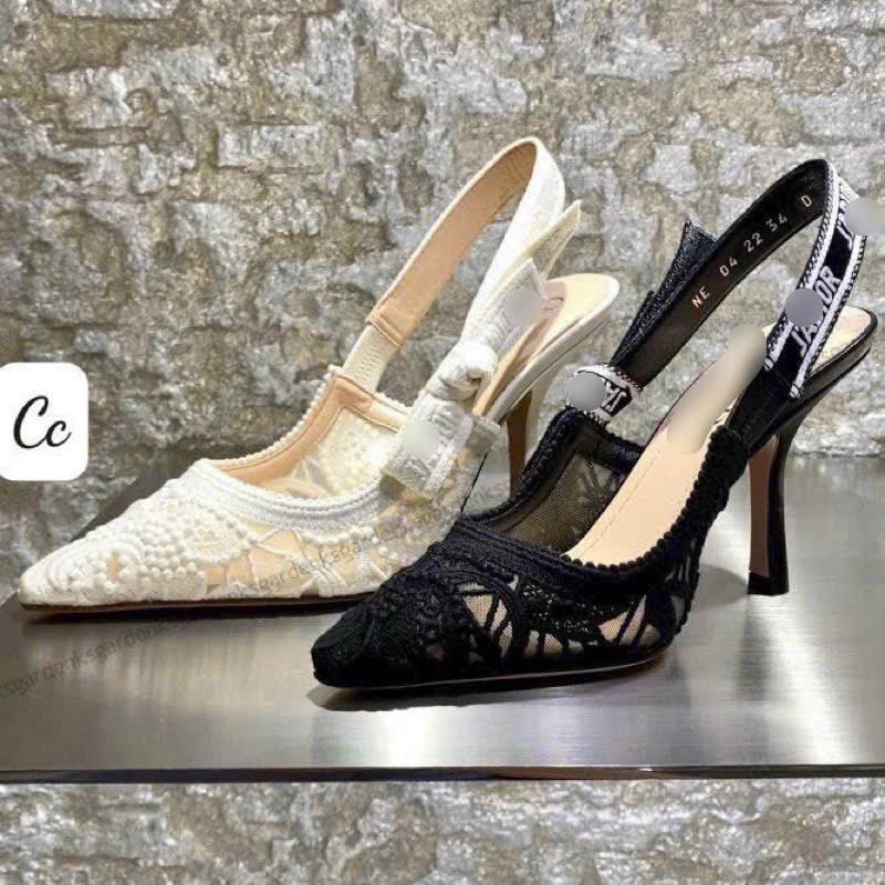 Sandal Ren 9F qccc fullbox ( from to khách lùi 1 size )
