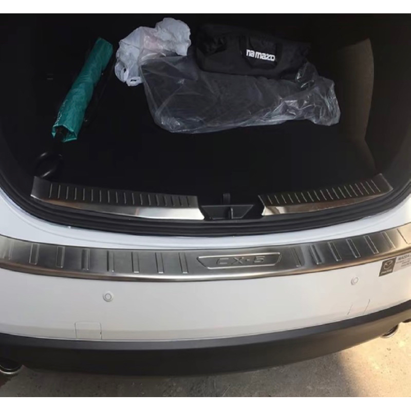 Ốp chống trầy cốp xe Mazda Cx5 2018-2025 inox sáng bóng (hàng cao cấp)