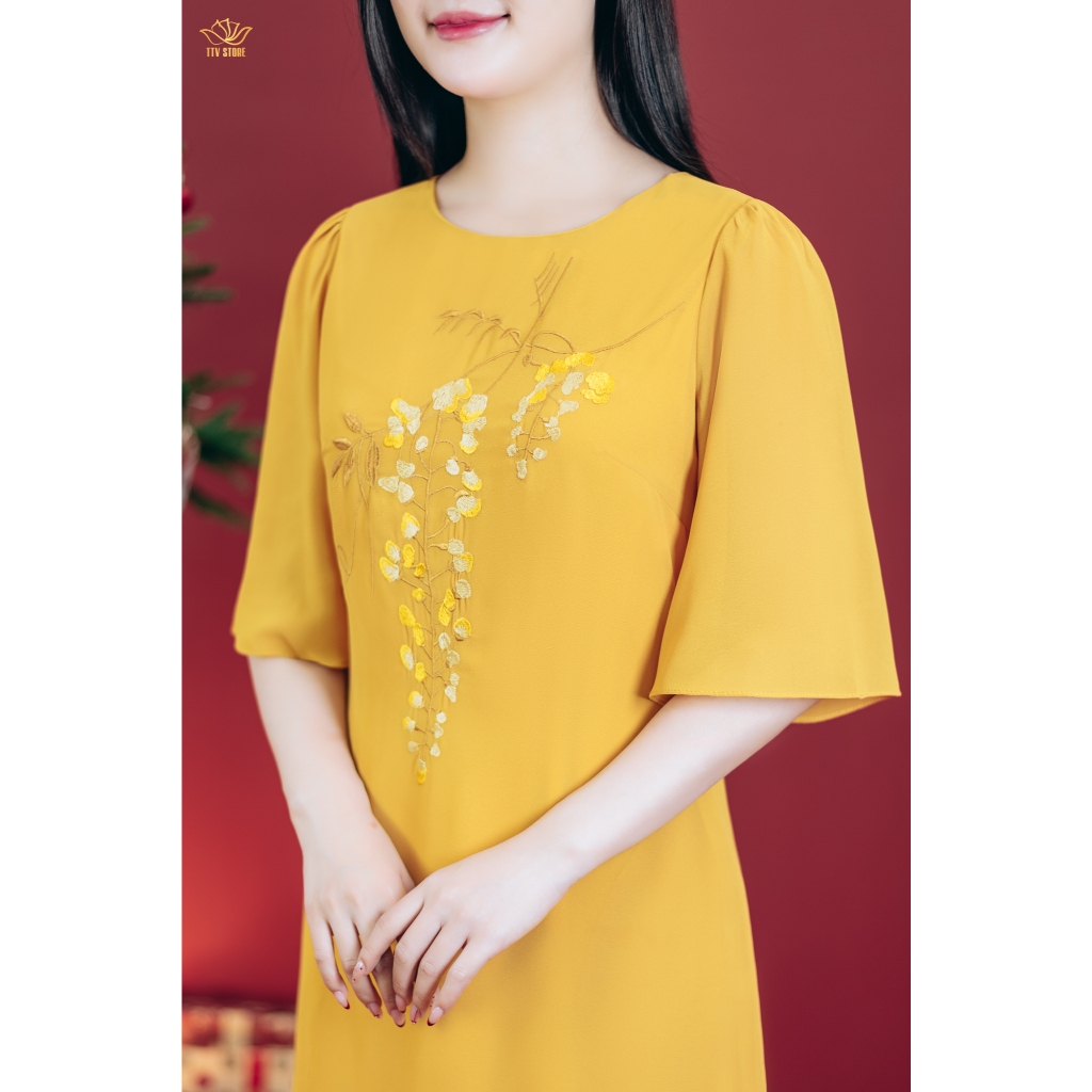 Ảnh Đầm suông Trung Niên Cho Mẹ - Cổ tròn thêu hoa tay lỡ - Vàng Nghệ - TTV Store thời trang nữ TTV1807 3