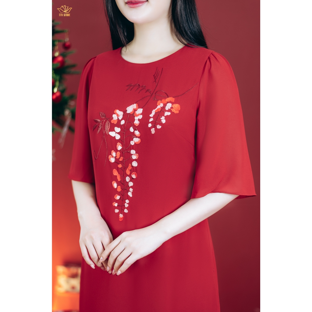 Ảnh Đầm suông Trung Niên Cho Mẹ - Cổ tròn thêu hoa tay lỡ - Màu Đỏ đô - TTV Store thời trang nữ TTV1807 2